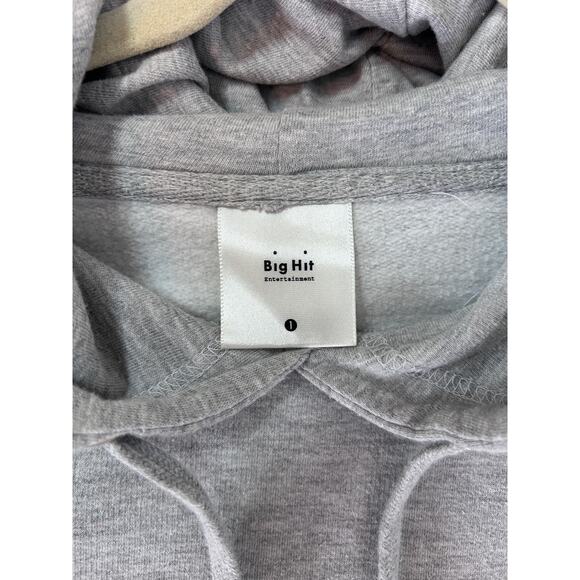 BTS Love Yourself Speak Yourself K-Pop Boy Band World Tour Hoodie Sz 1-Medium - Picture 4 of 9